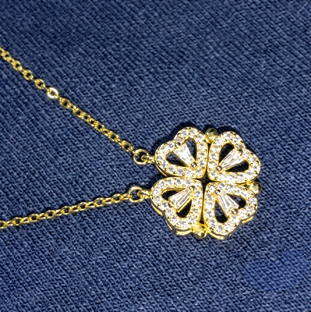 Elegant Women's Necklace - Image 4